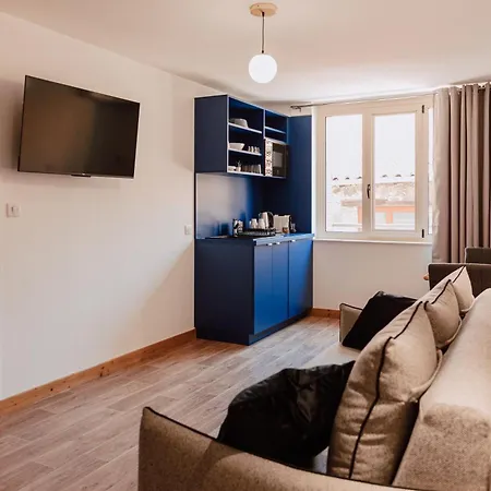 Mage - La Grenette 3*